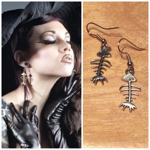 🌺 FISHBONE SKELETON DANGLE EARRINGS FISH GOTHIC EMO 925 SILVER DOLLS KILL WITCH - Picture 5 of 6